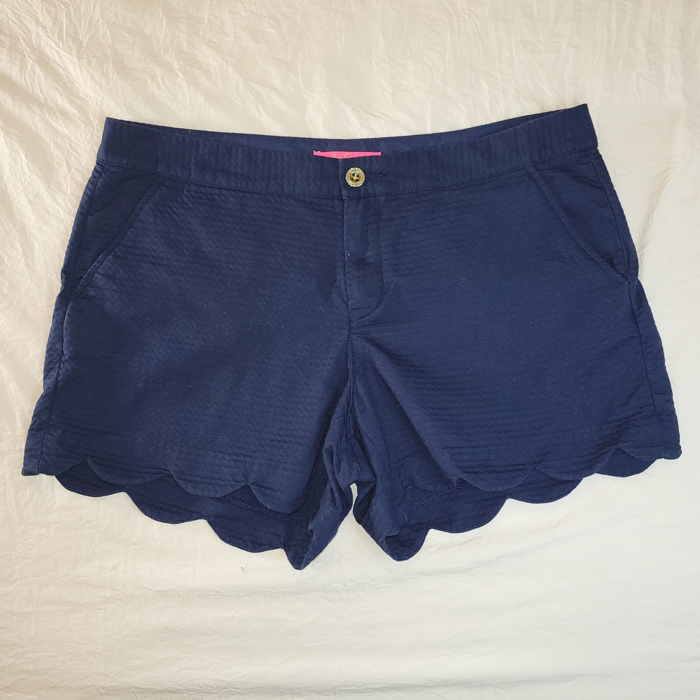 Lilly Pulitzer Buttercup Scalloped Hem Shorts- Ladies Size 12, Navy Blue
